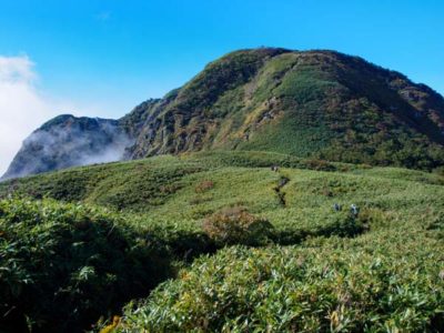 車中泊の雨飾山登山(1,963m)
