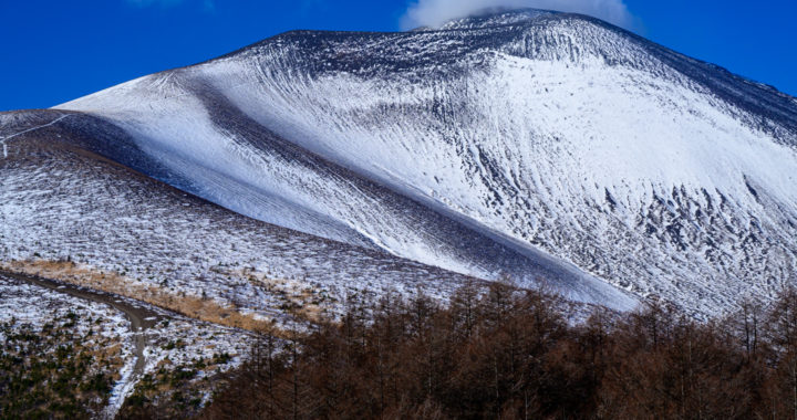 冬の小浅間山(1,655m)